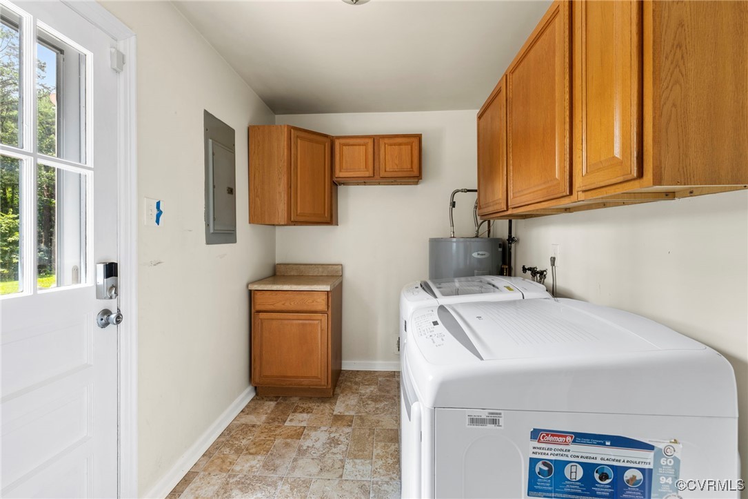 2301 Stratford Ct