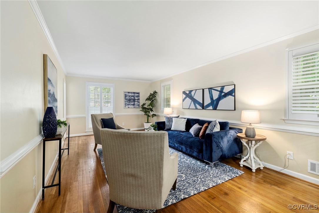 2301 Stratford Ct