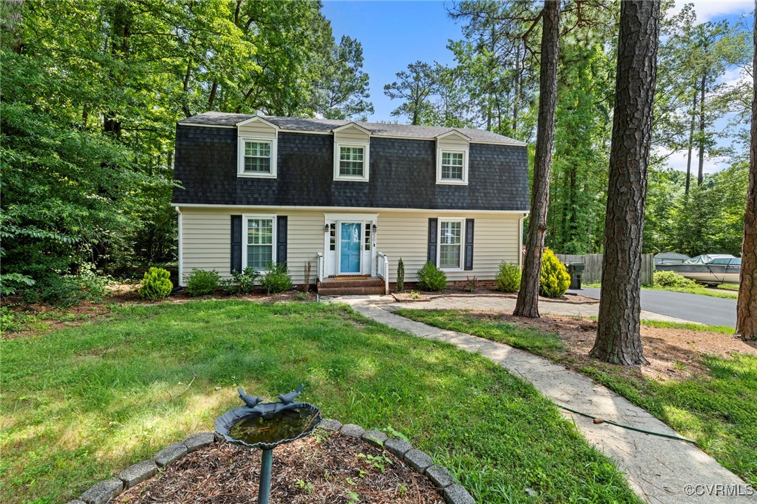 2301 Stratford Ct