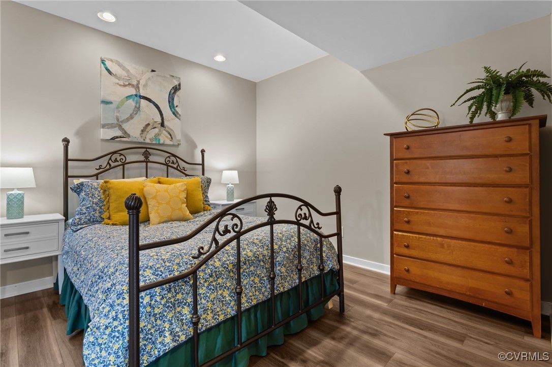 5901 Barnstable Ct