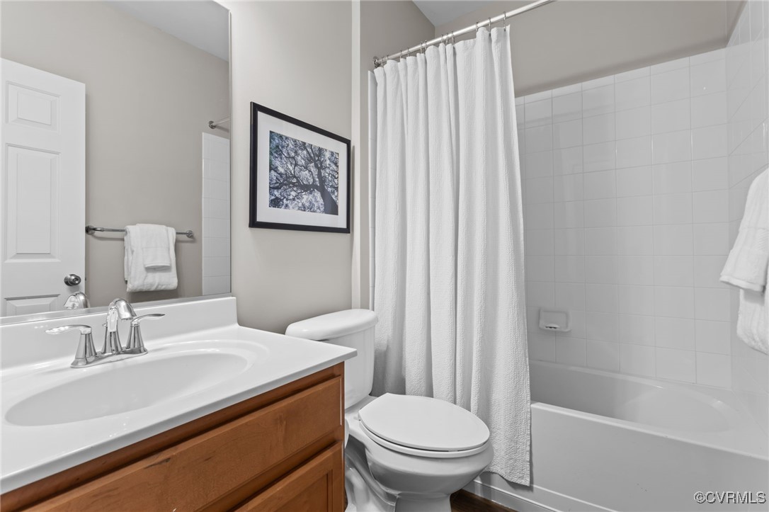 5901 Barnstable Ct