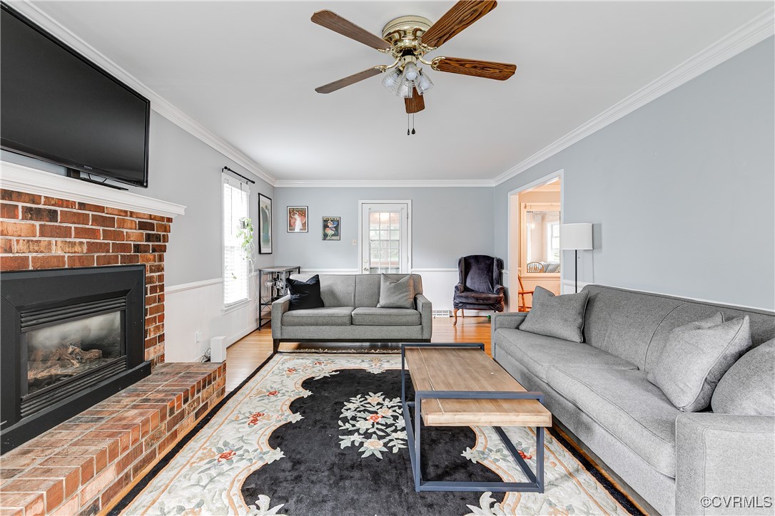 430 Eastman Rd