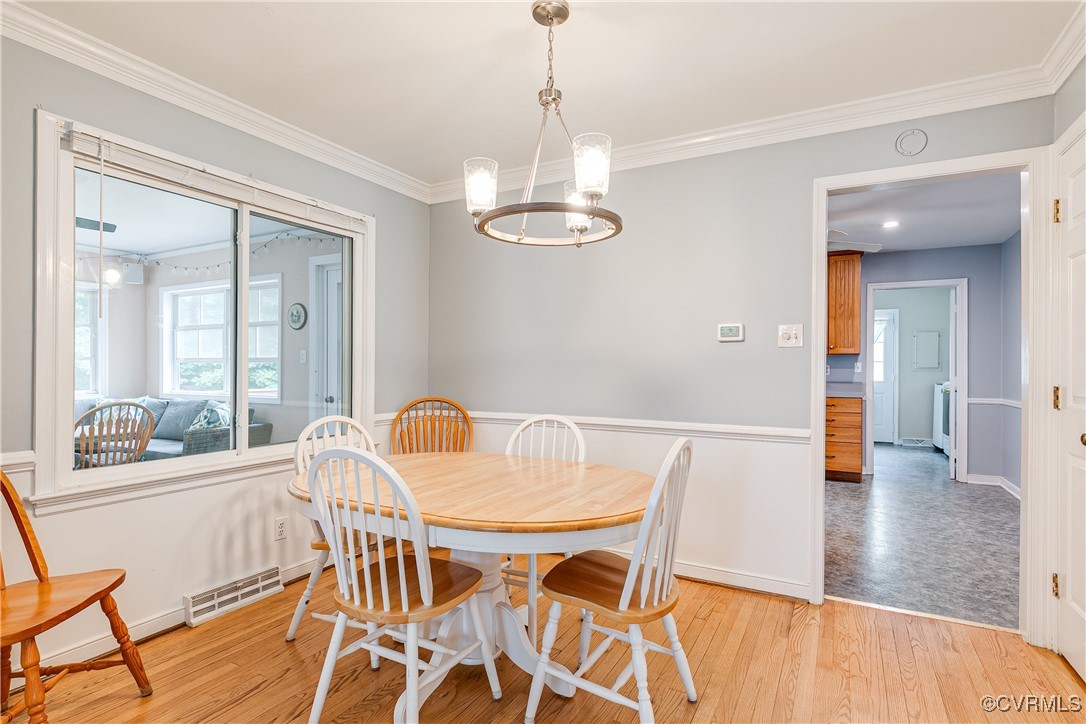 430 Eastman Rd