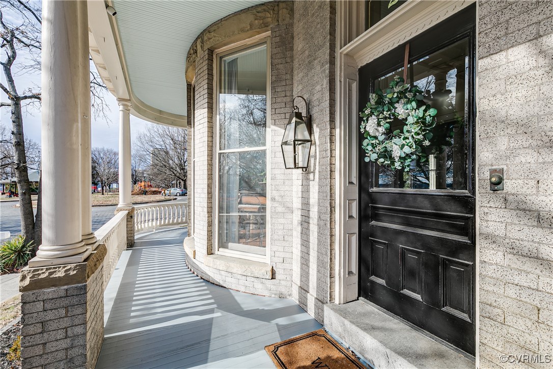 2002 Princess Anne Ave