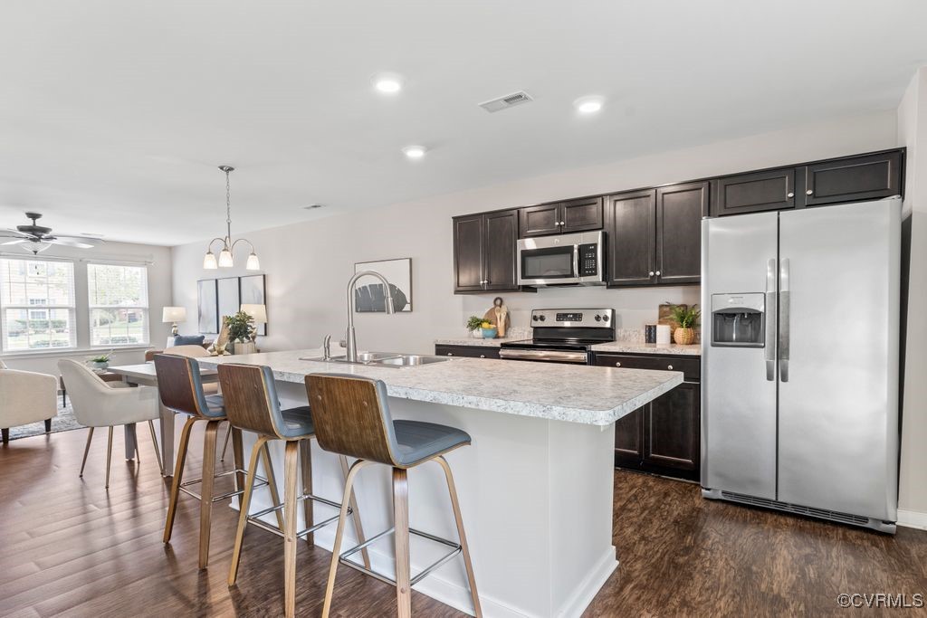 1502 Stonewall Manor Dr