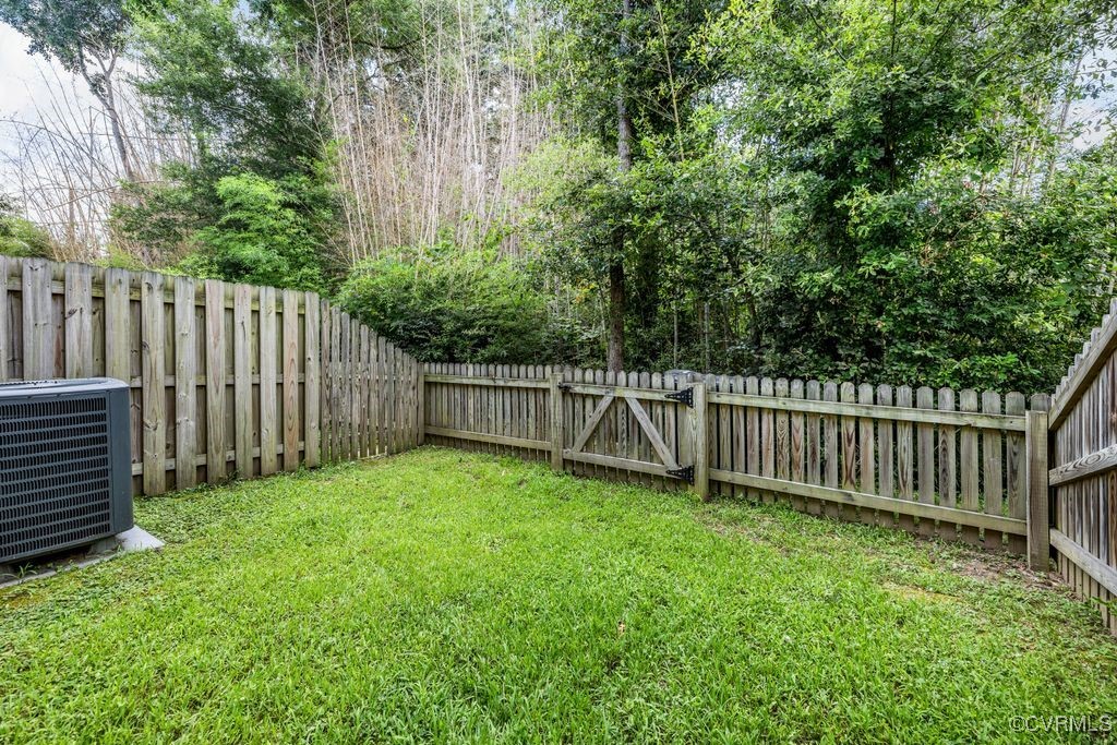 1502 Stonewall Manor Dr