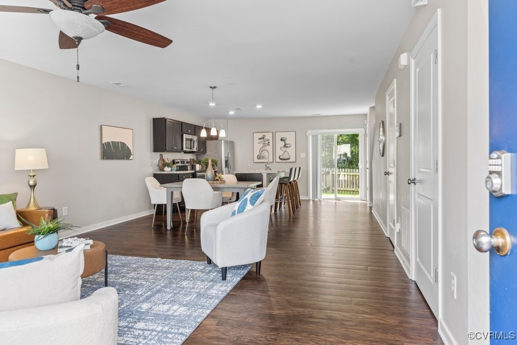 1502 Stonewall Manor Dr