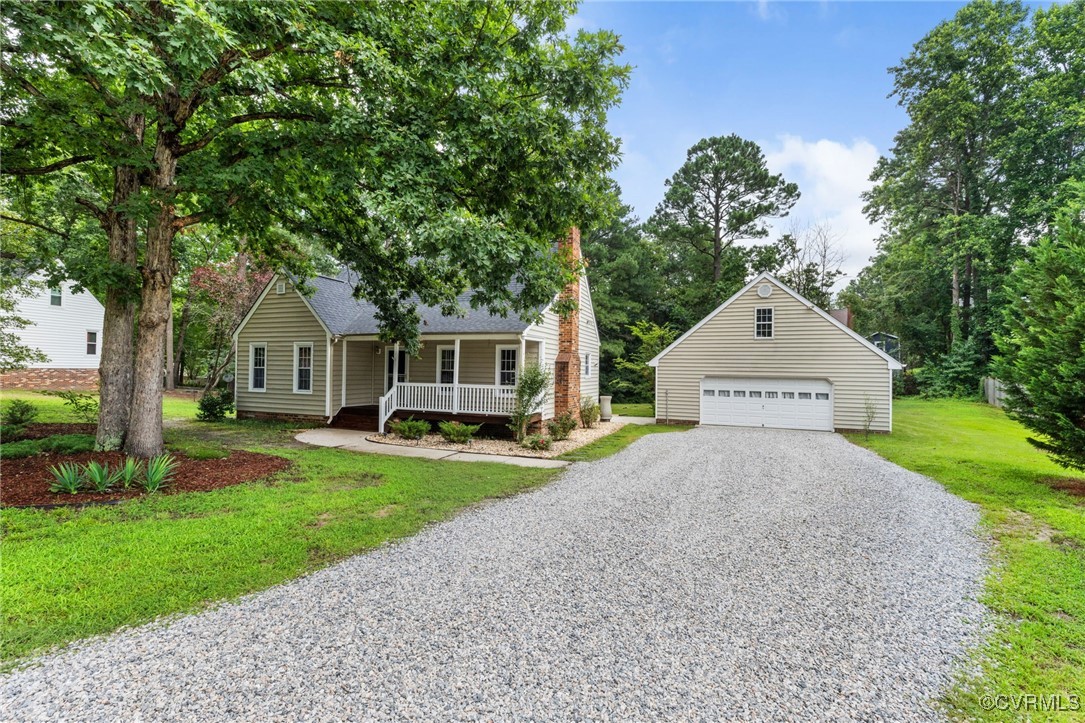 3453 Castlebury Dr