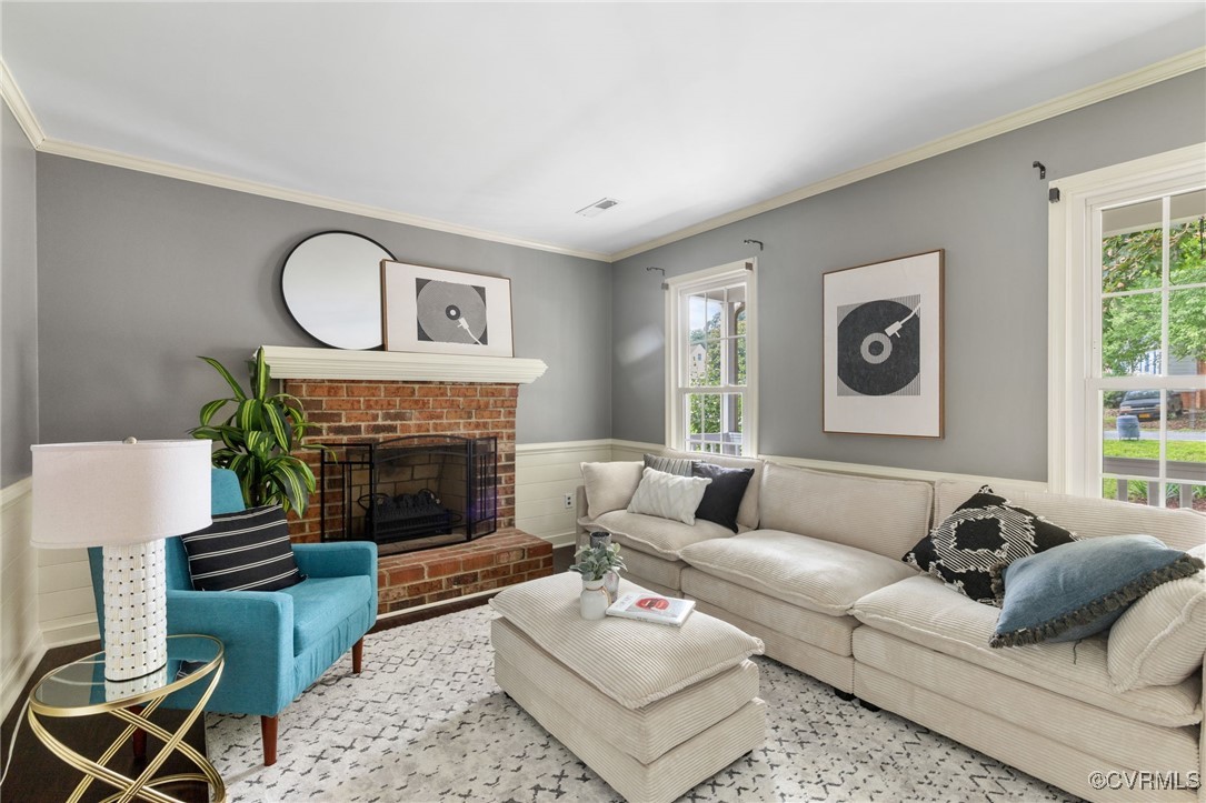 3453 Castlebury Dr