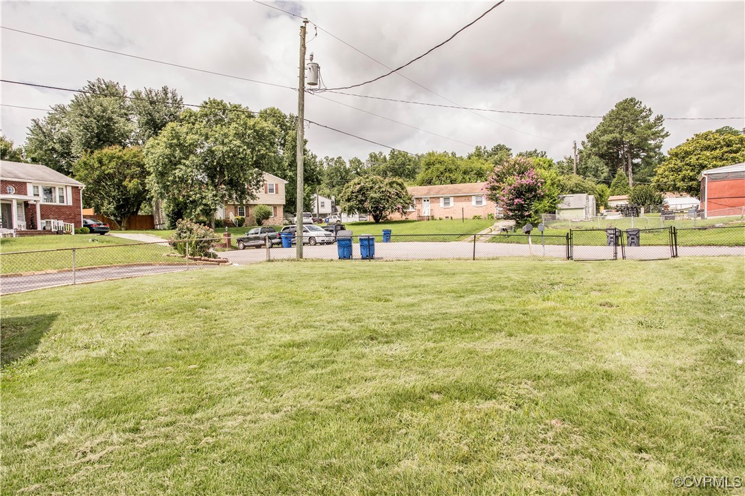 4515 Winterbourne Dr
