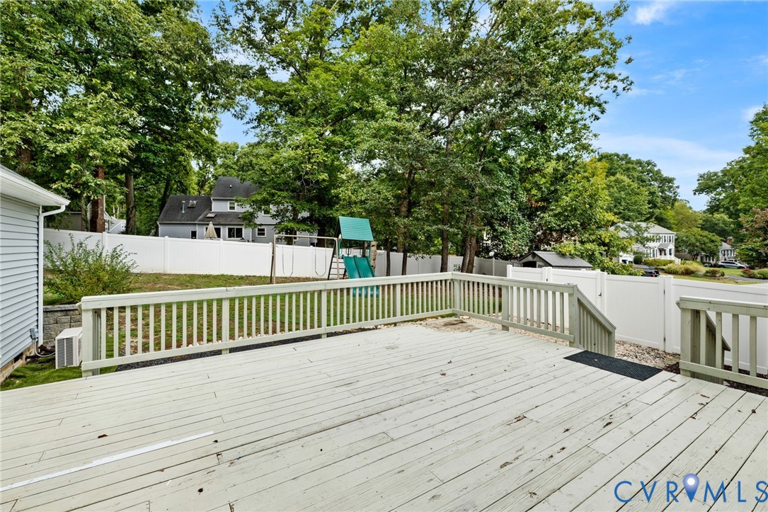 11400 N Wedgemont Dr