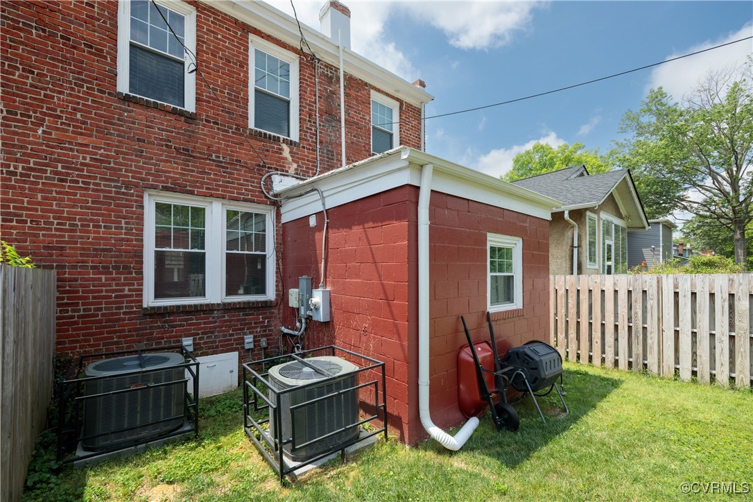 742 Arnold Ave