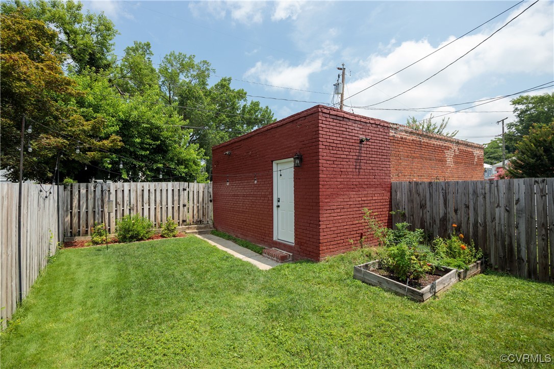 742 Arnold Ave