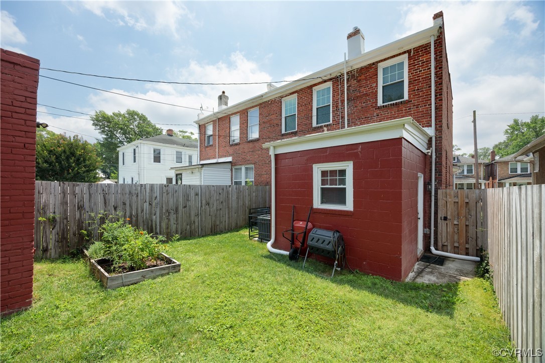 742 Arnold Ave