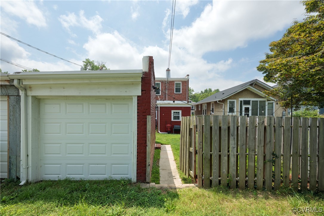 742 Arnold Ave