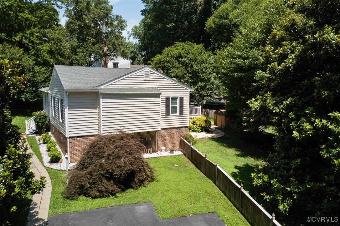 7117 Deer Thicket Dr