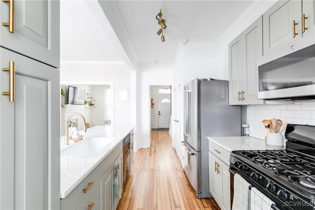 13 S Mulberry St