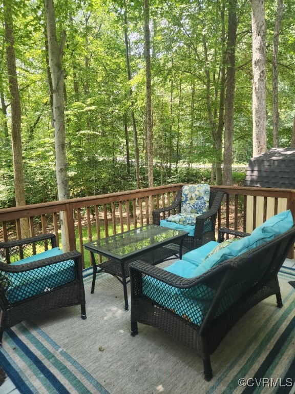 7000 Deer Run Ln