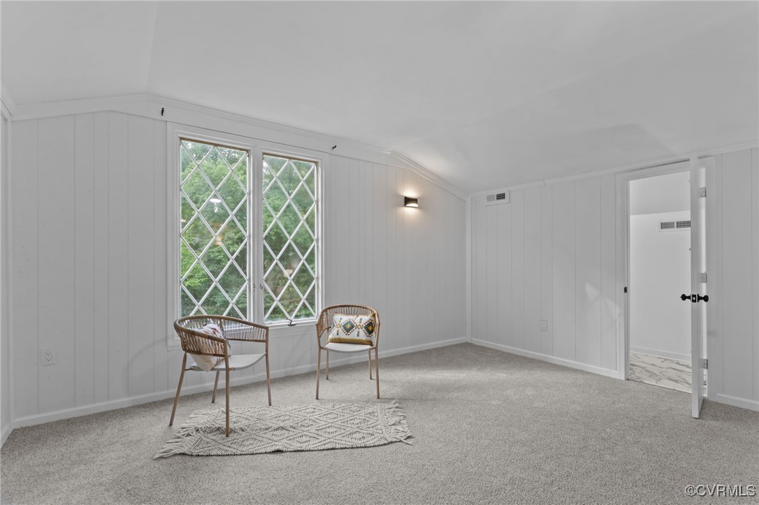 4560 E Williamsburg Rd