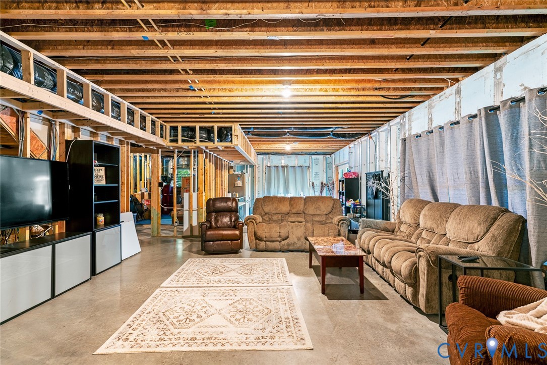 4439 Lake Summer Ct