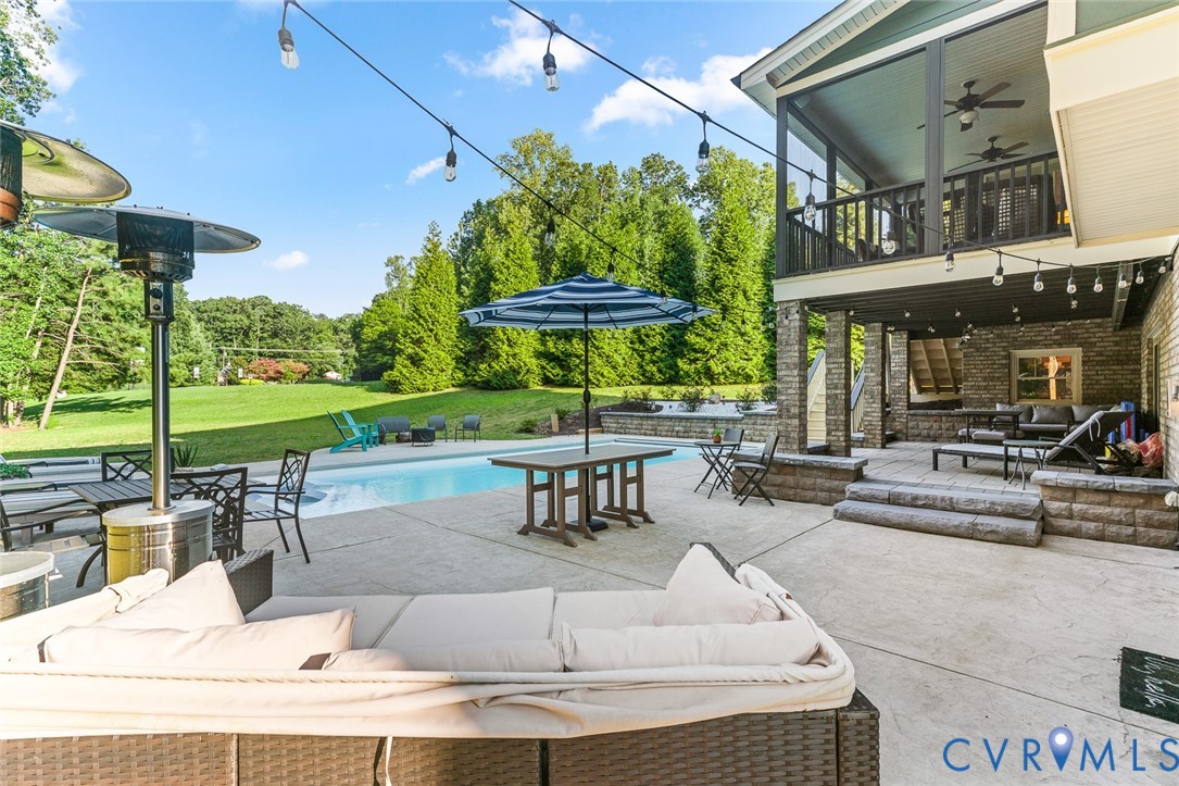 4439 Lake Summer Ct
