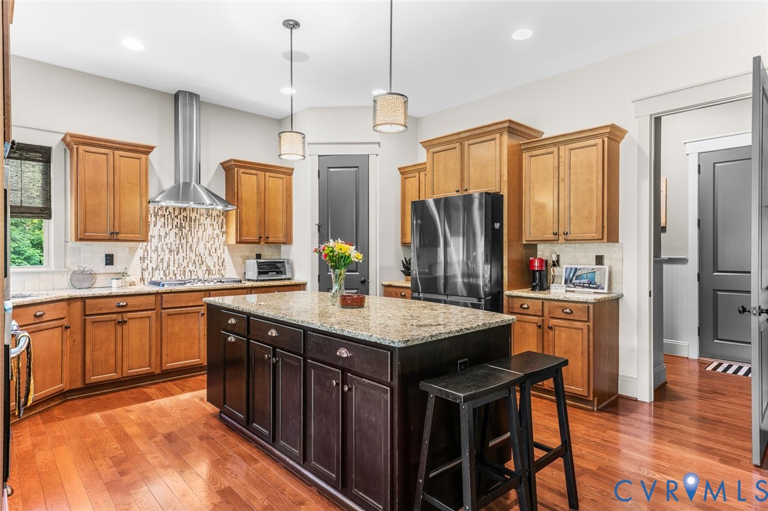 4439 Lake Summer Ct