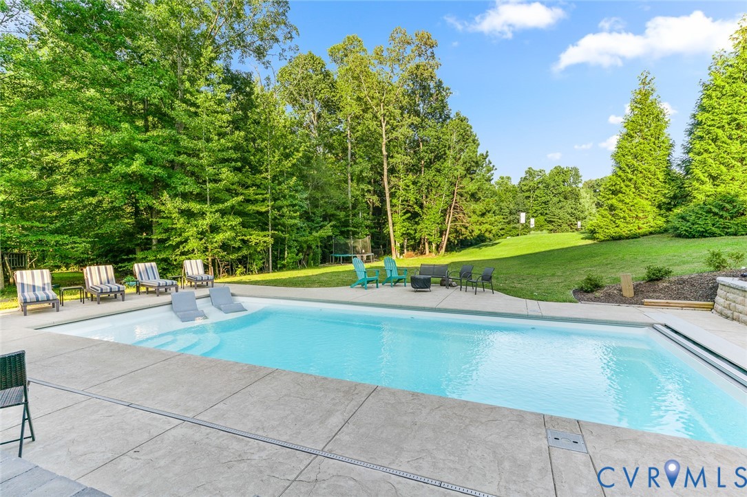 4439 Lake Summer Ct