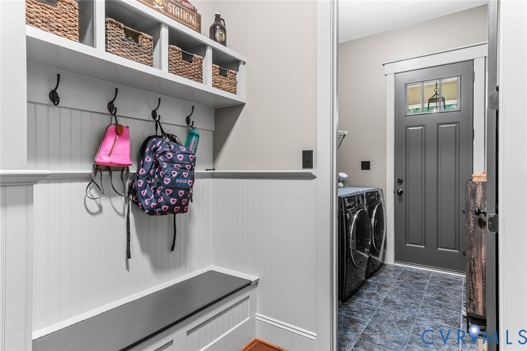 4439 Lake Summer Ct