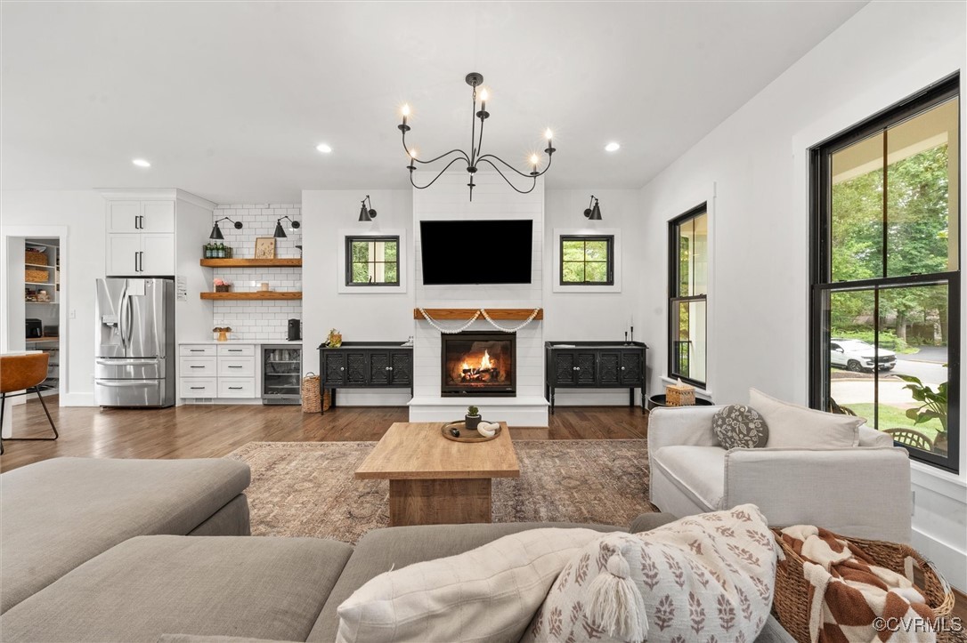 311 Berwickshire Dr