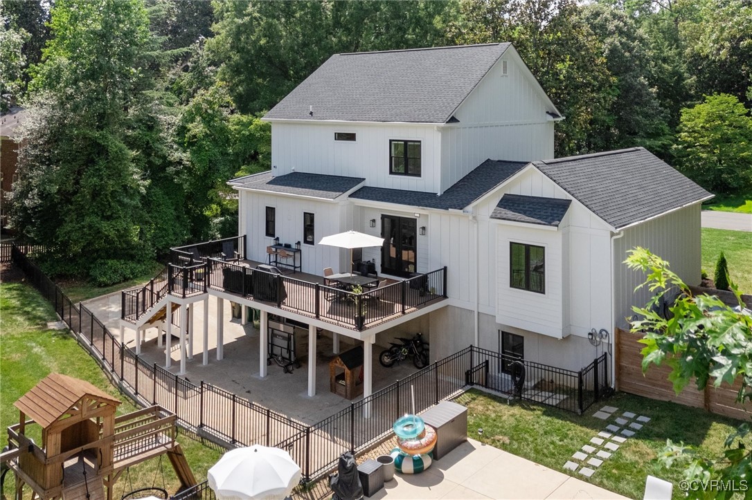 311 Berwickshire Dr