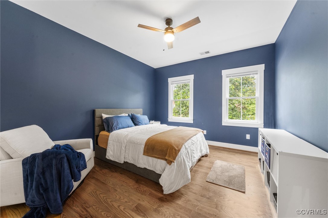 311 Berwickshire Dr
