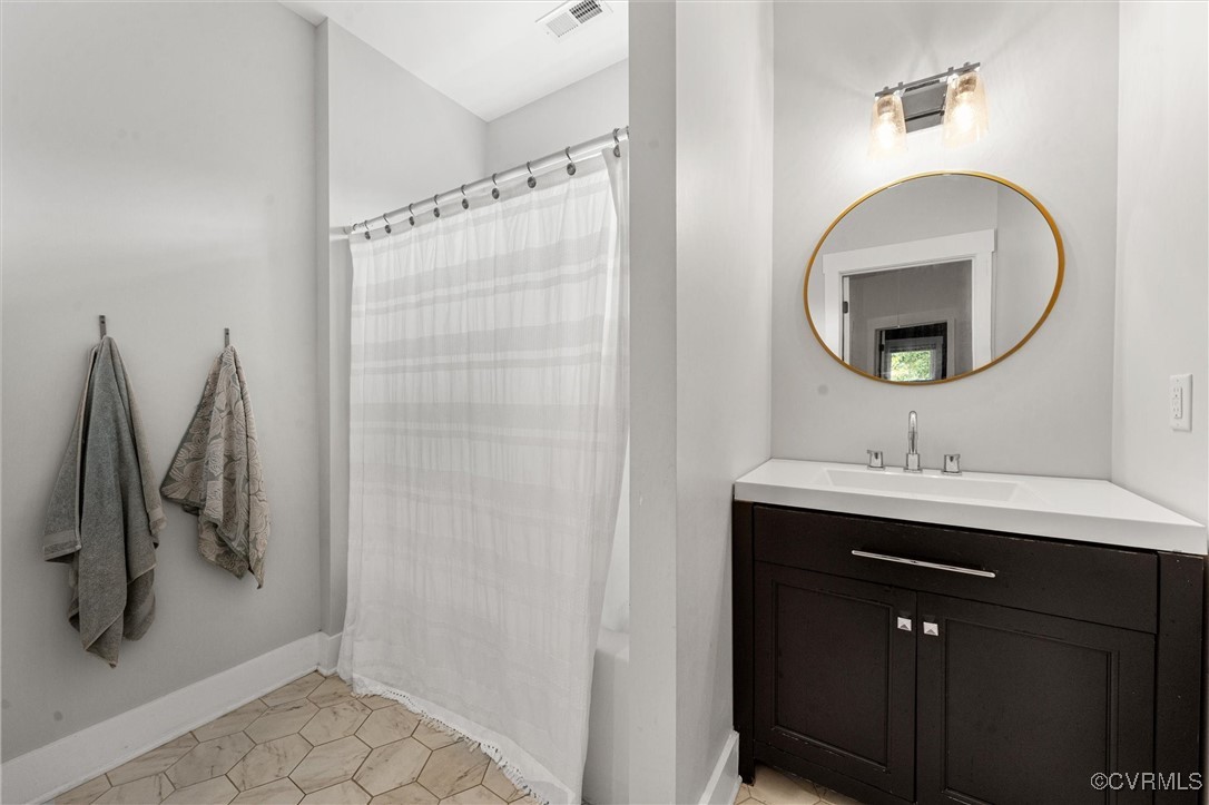311 Berwickshire Dr