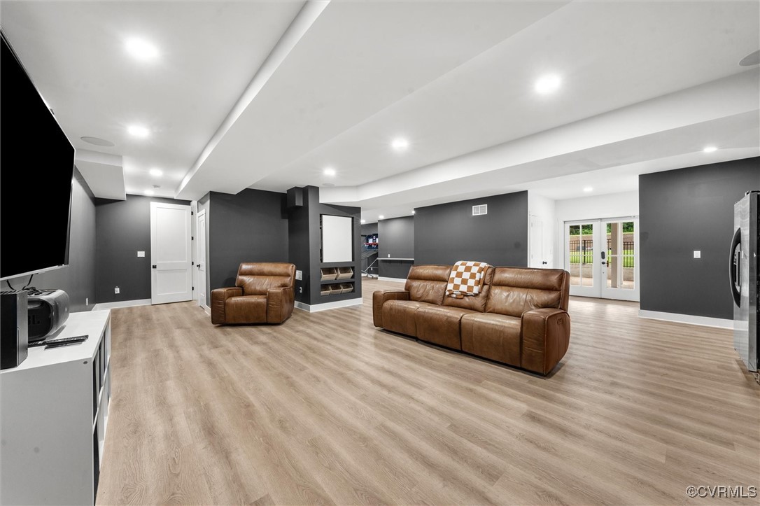 311 Berwickshire Dr