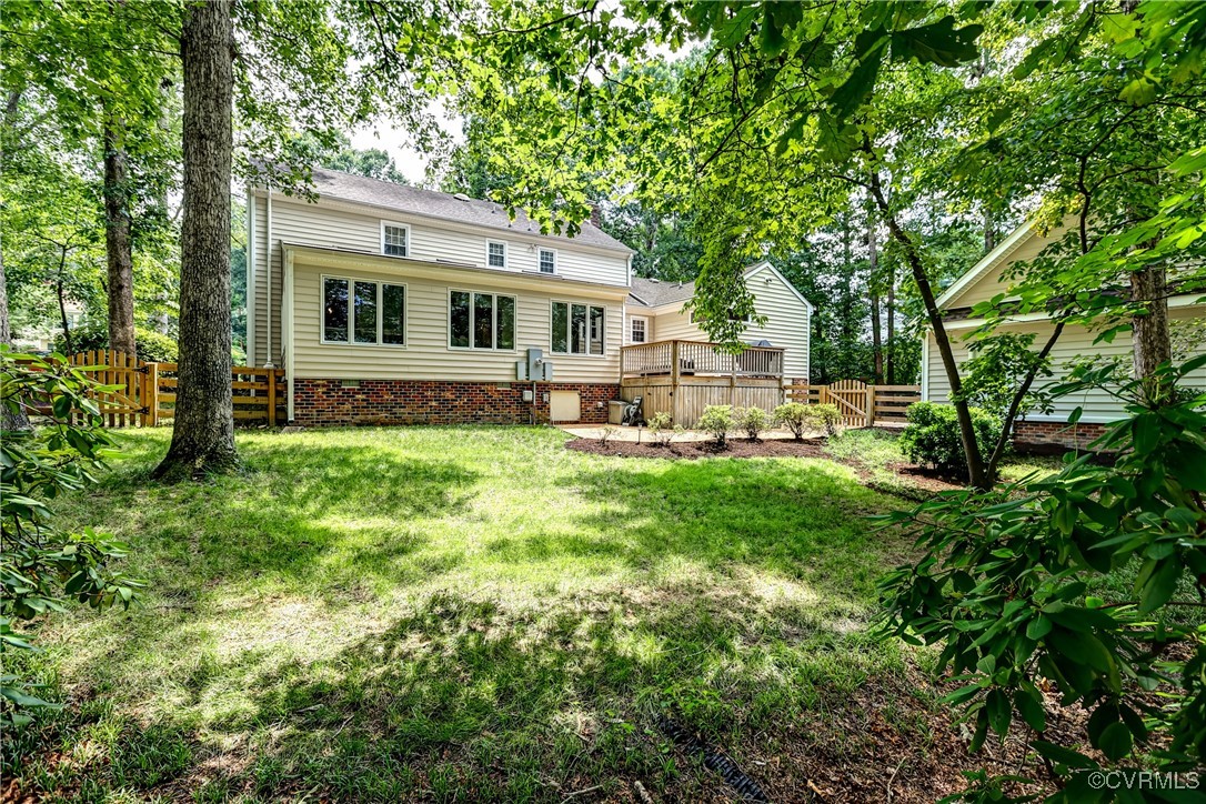 10306 Windbluff Dr