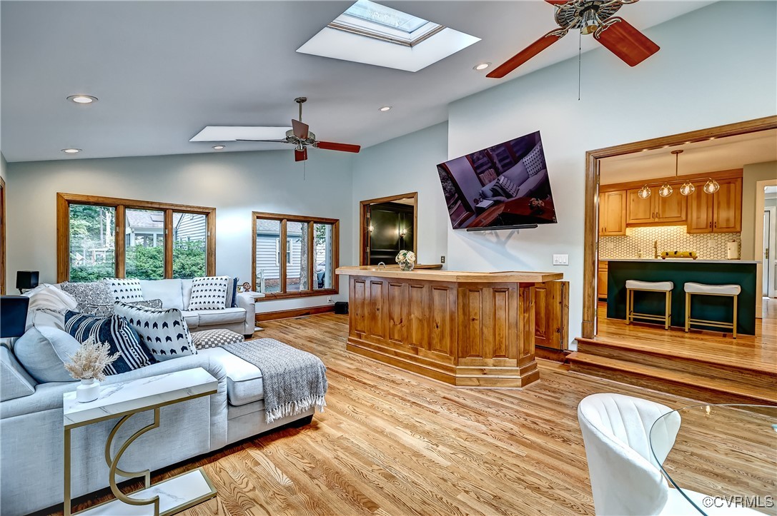 10306 Windbluff Dr