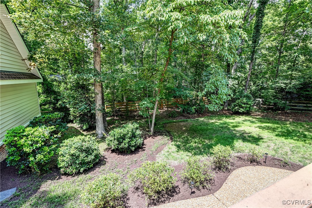 10306 Windbluff Dr