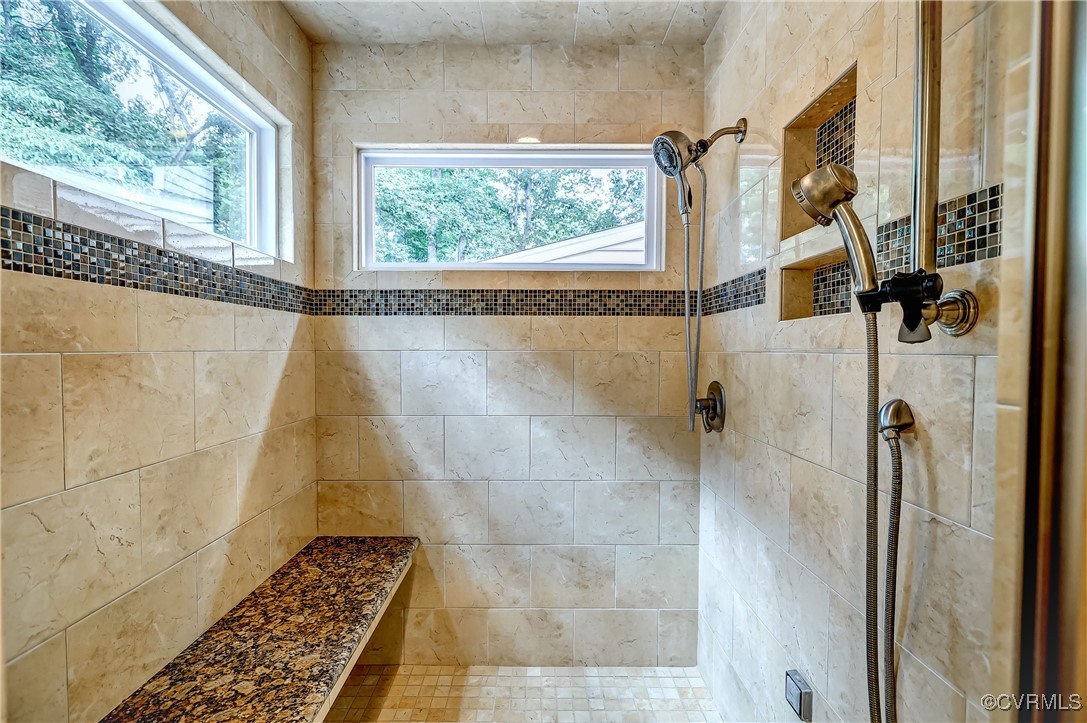 10306 Windbluff Dr