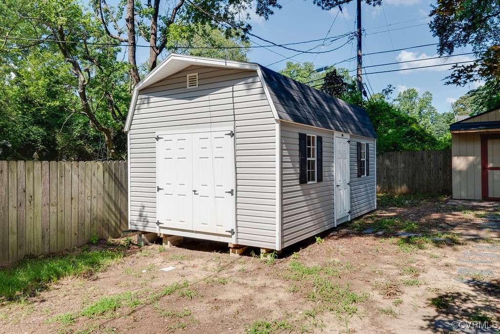 1202 Beverly Dr
