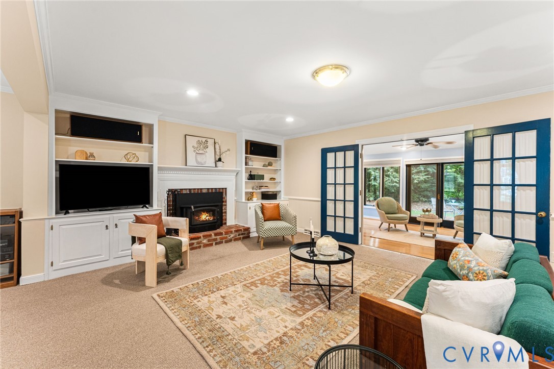 8100 Elmart Ct