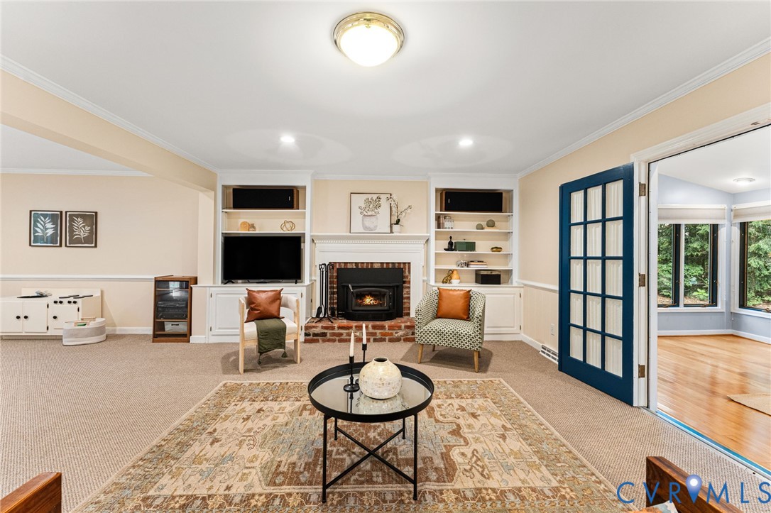 8100 Elmart Ct