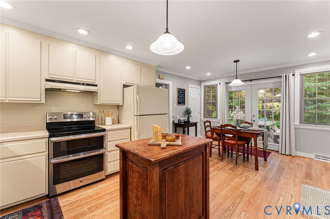 8100 Elmart Ct