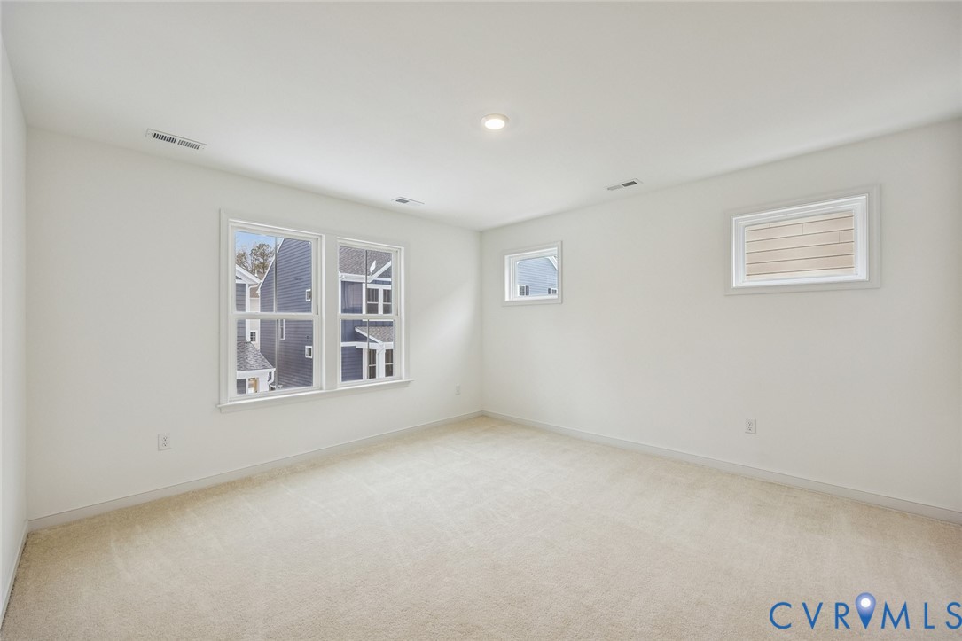16218 Dogwood Tree Ct