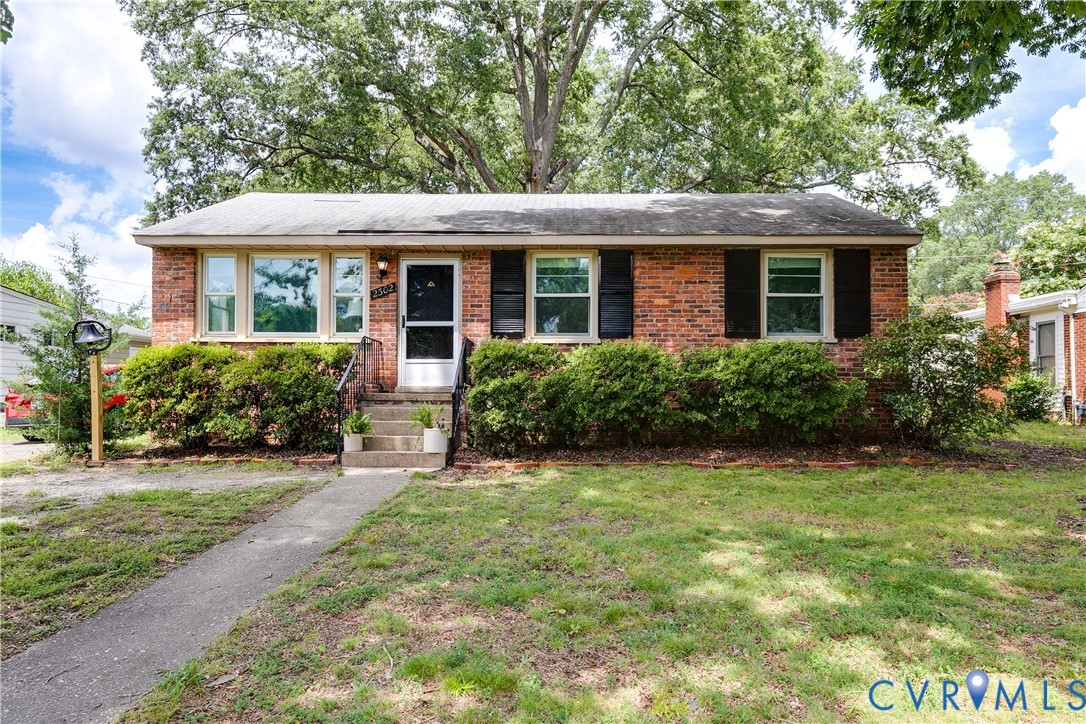 2302 Leah Rd