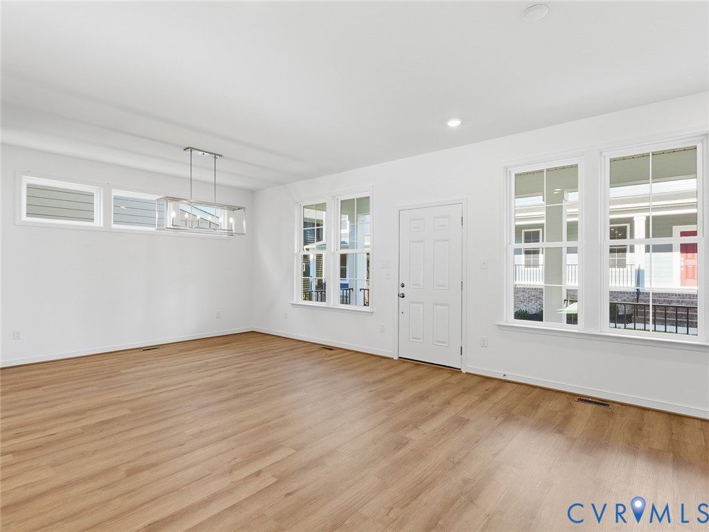 16206 Dogwood Tree Ct