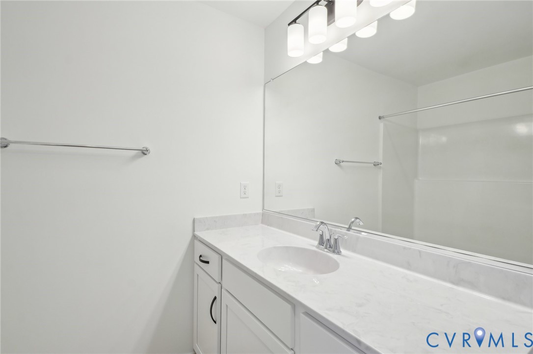 16203 White Oak Tree Ct