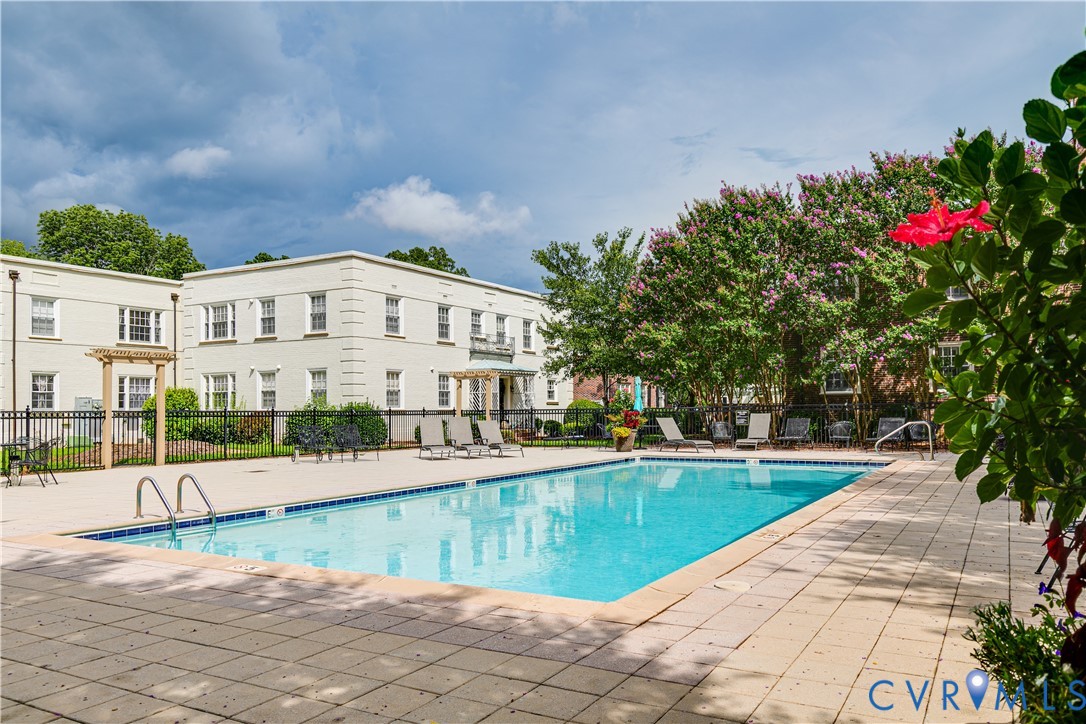 56 E Lock Ln Unit#U1