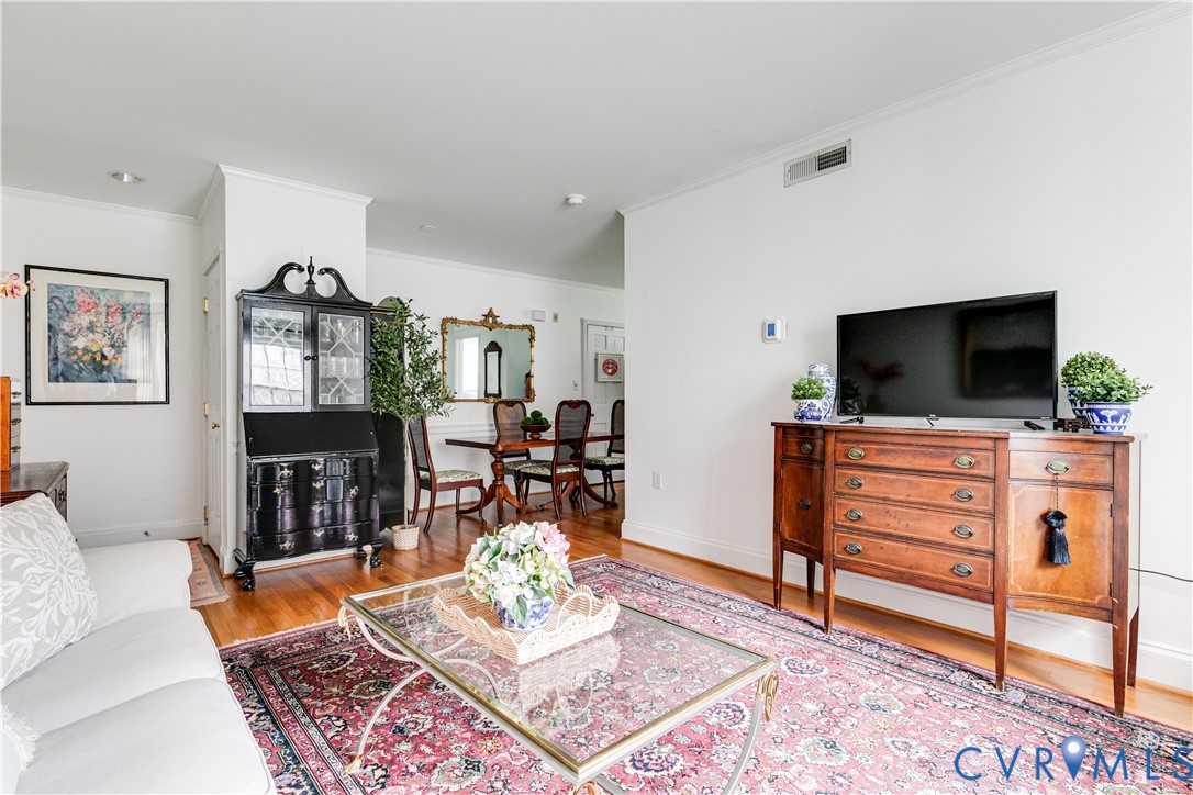 56 E Lock Ln Unit#U1