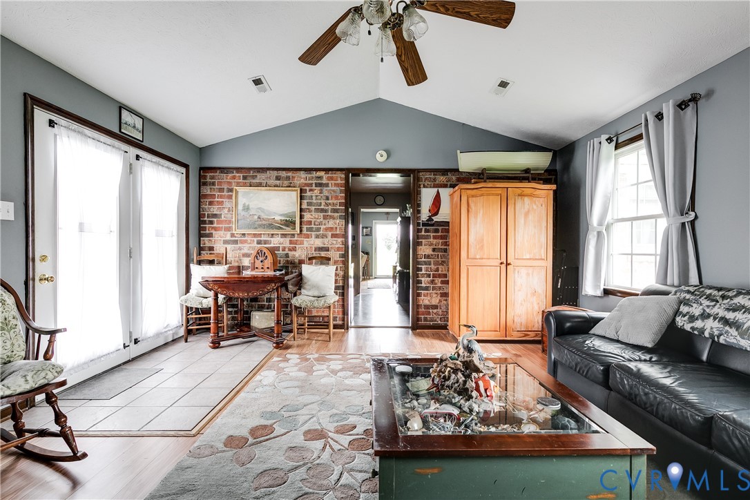 12237 Pinhook Rd