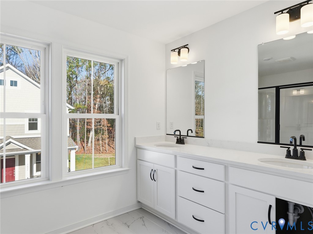 16202 White Oak Tree Ct