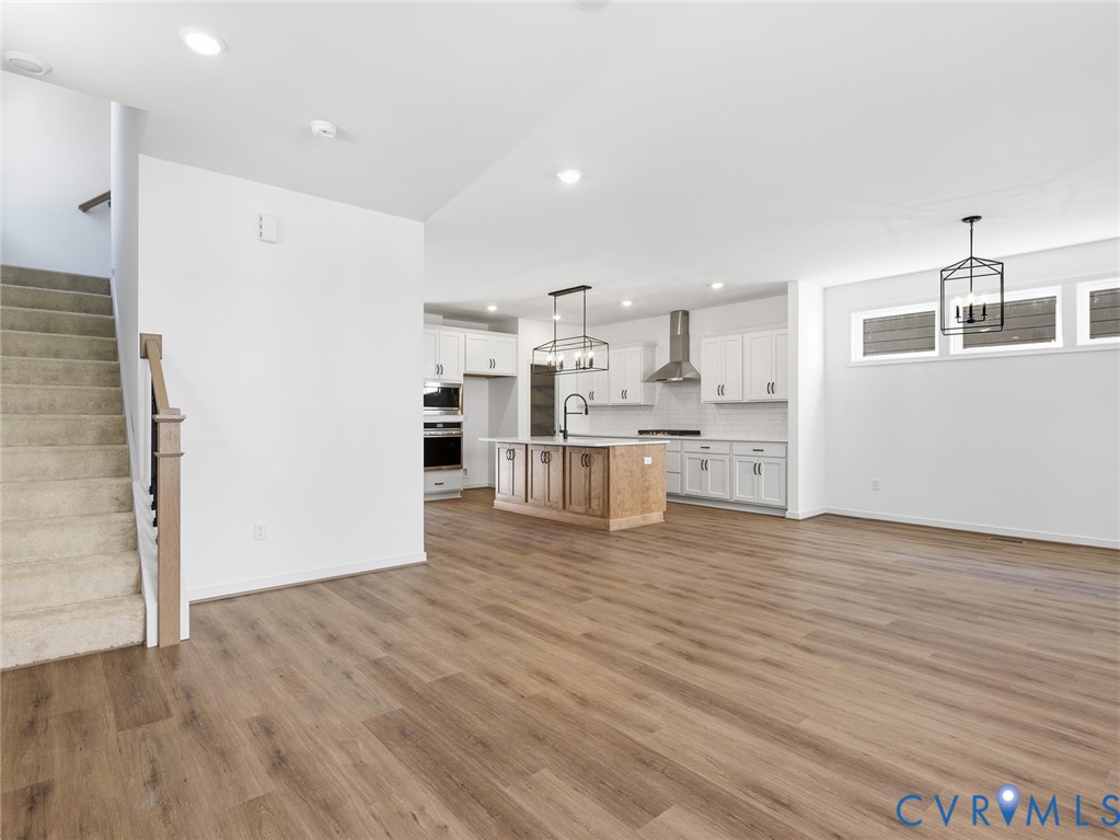 16202 White Oak Tree Ct